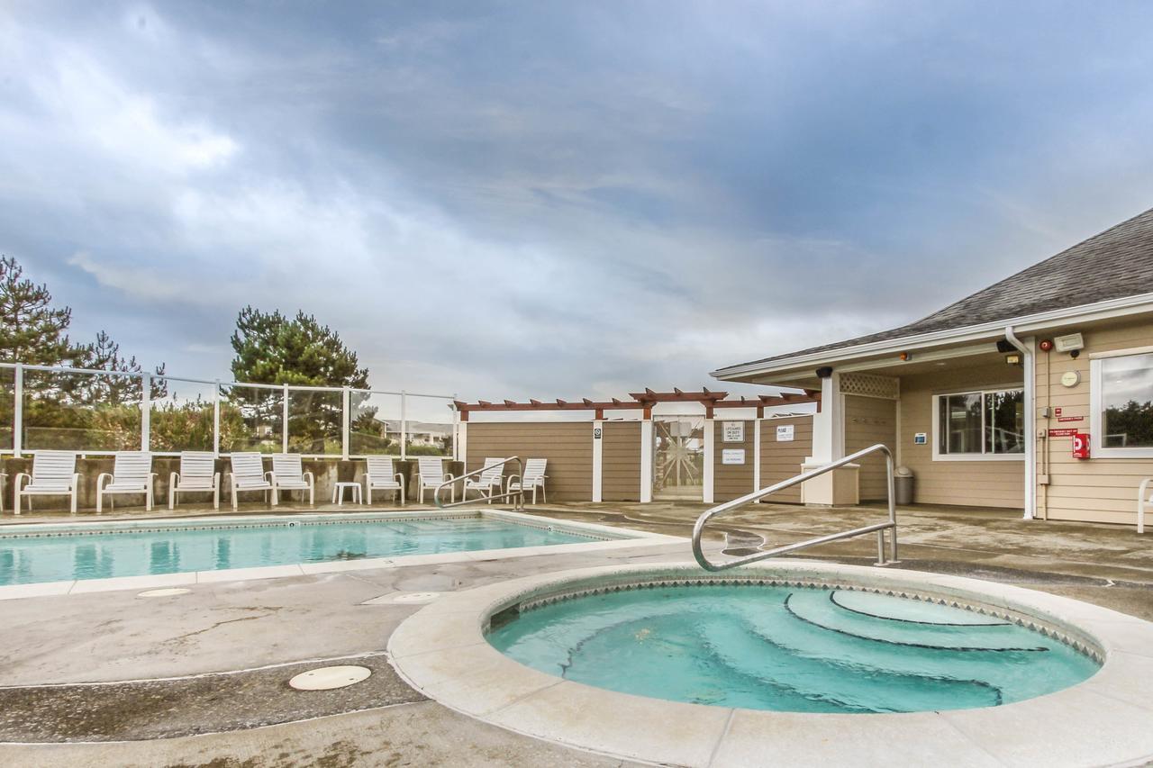 Sunny Delight Apartment Westport Luaran gambar