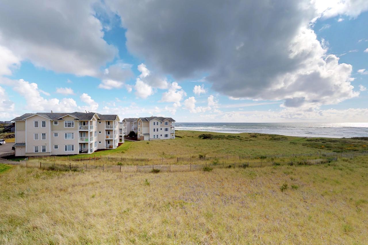 Sunny Delight Apartment Westport Luaran gambar